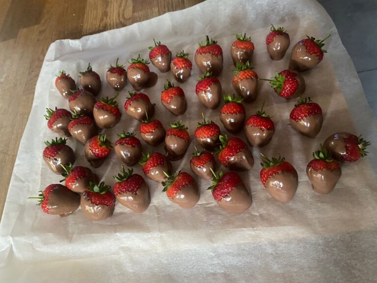 chocolate strawberries